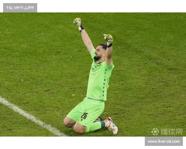 门将马马尔达什维利扑点，虽败犹荣