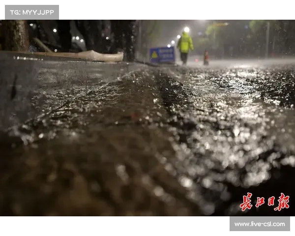 诺坎普的180分钟:从暴雨滂沱到烟花绽放 诺坎普的180分钟:从暴雨滂沱到烟花绽放