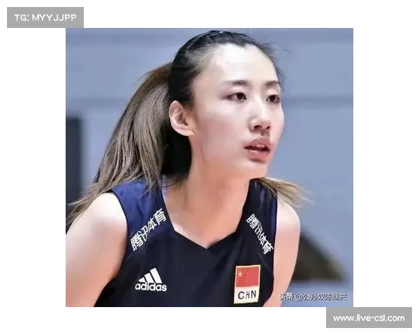 香港站晚宴抽奖环节王媛媛中电动牙刷,女排队员互动展现赛场外温情 香港站晚宴抽奖环节王媛媛中电动牙刷,女排队员互动展现赛场外温情